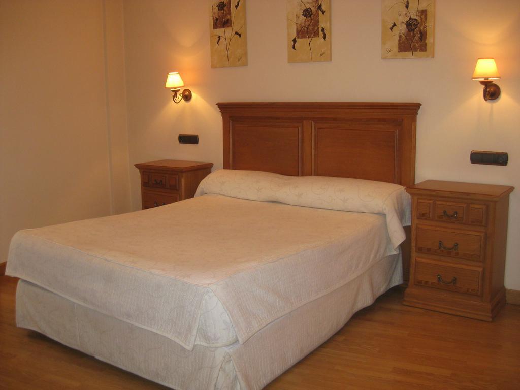 Puerta Del Sol Hotel Ciudad Rodrigo Phòng bức ảnh